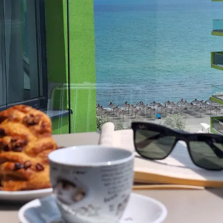 Wnb Beach Pool & Spa Mamaia Nord *