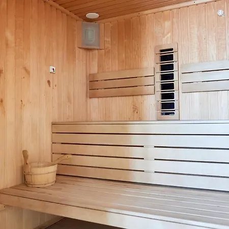 Wnb Beach Pool & Spa Mamaia Nord * Navodari