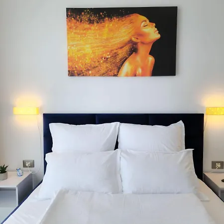 Wnb Beach Pool & Spa Mamaia Nord Apartment *