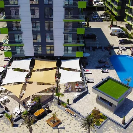 Wnb Beach Pool & Spa Mamaia Nord *